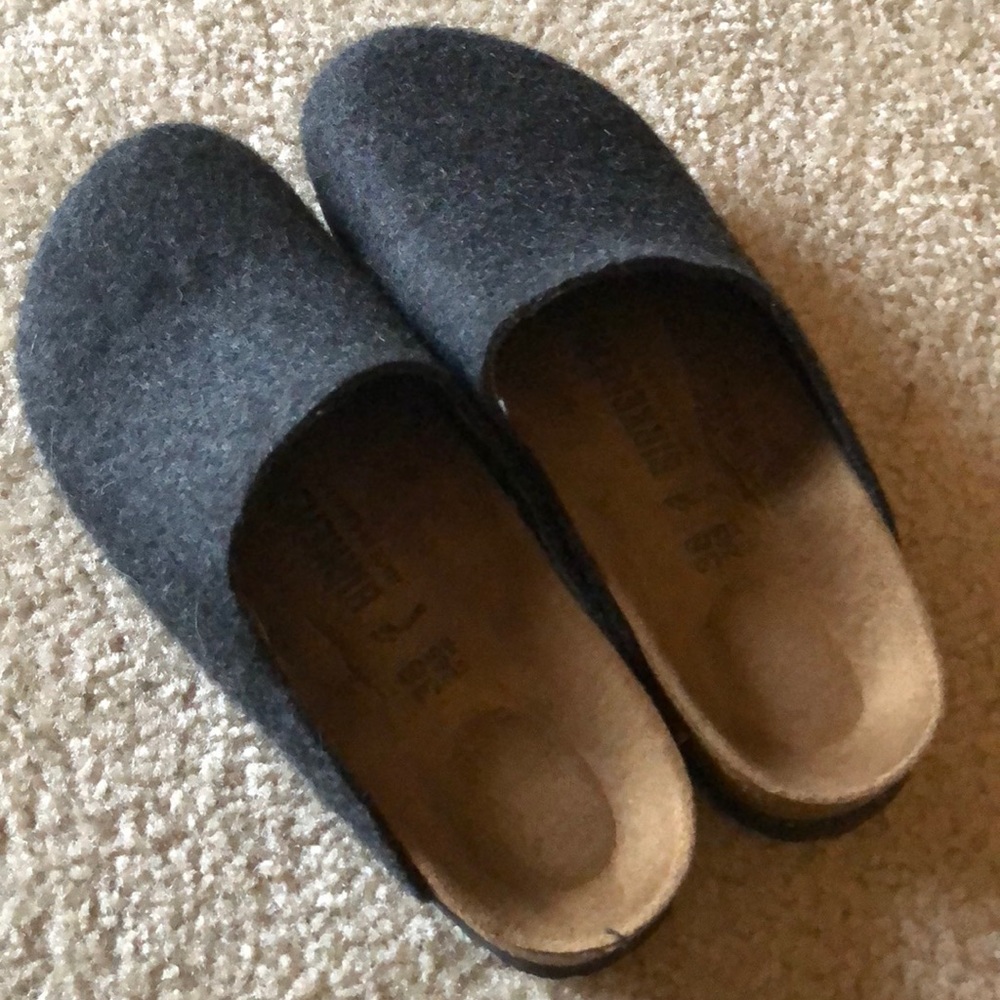 Clogs